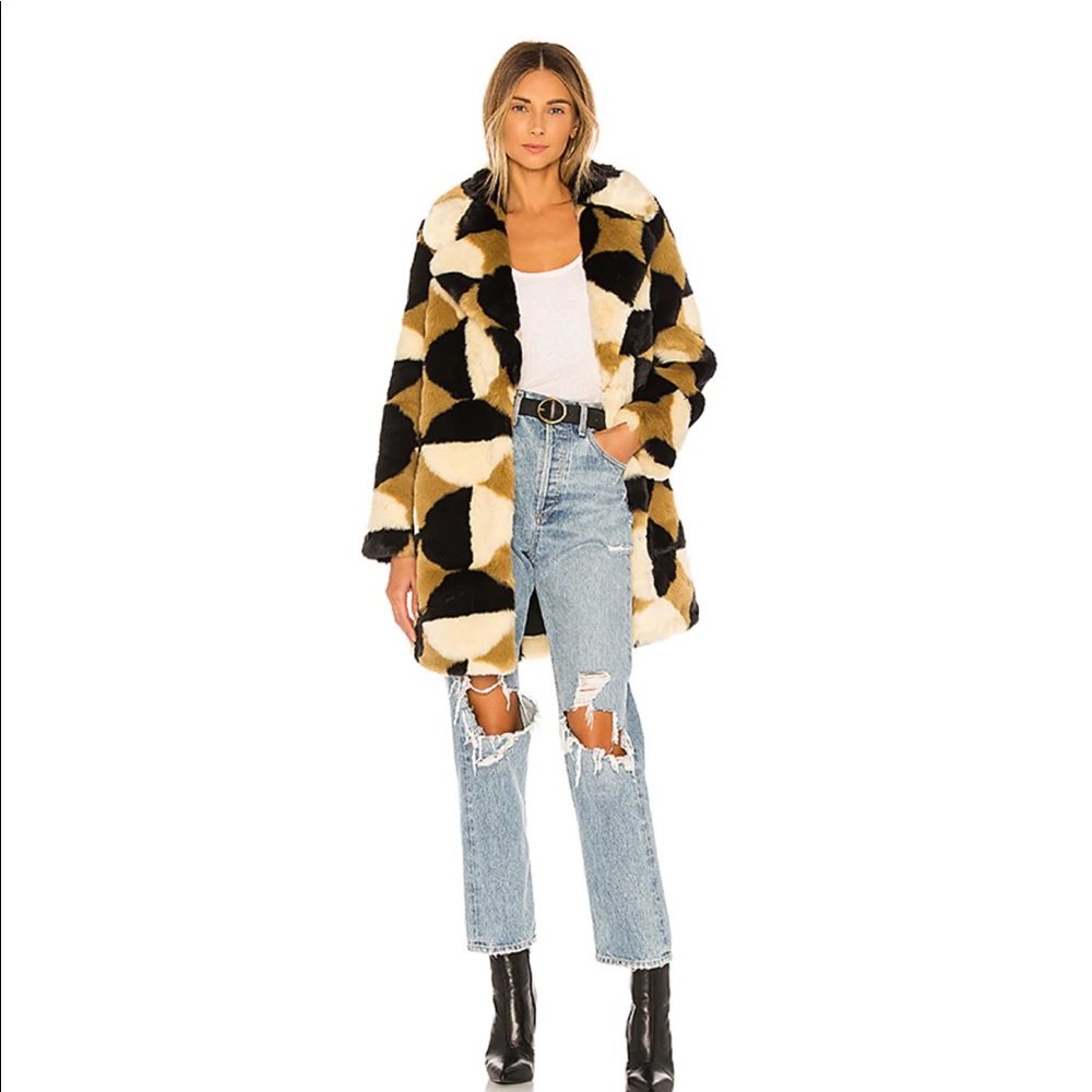REVOLVE  Coat in Cream Multi
House of Harlow 1960